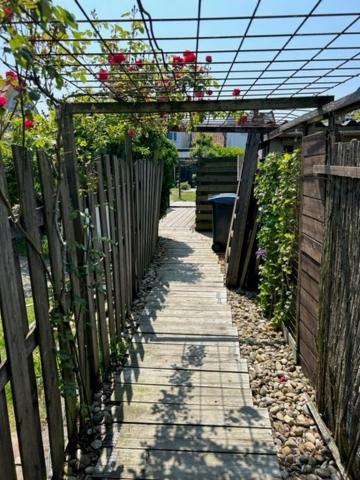 Bed & Breakfast 28 Appartement Met Prive Tuin Assen Exterior foto